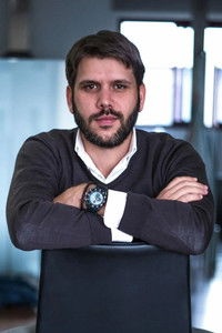 المخرج Santiago Requejo