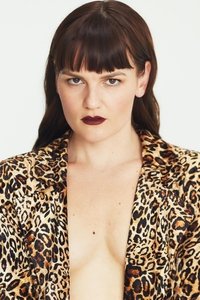 الممثل Sarah Booth