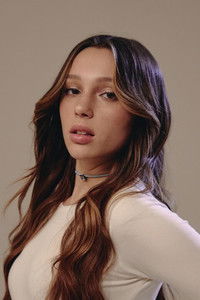 الممثل Sarah Toscano