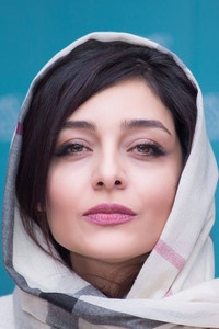 الممثل Sareh Bayat