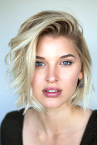 الممثل Sasha Grey