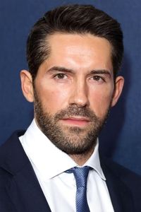 الممثل Scott Adkins