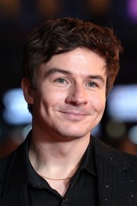 الممثل Scott Chambers