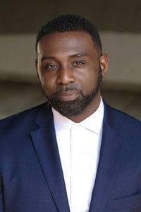 الممثل Sean Anthony Baker