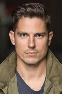الممثل Sean Faris