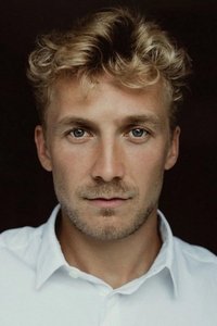 الممثل Sebastian Jessen