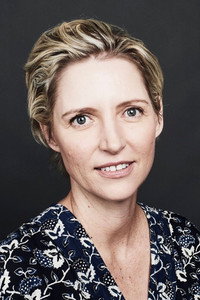 المخرج Shana Feste