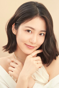 الممثل Shin Ye-eun