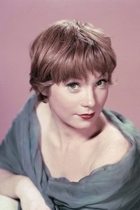 الممثل Shirley MacLaine