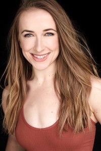 الممثل Siobhan Connors