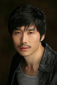 المخرج Son Hyeon-woo