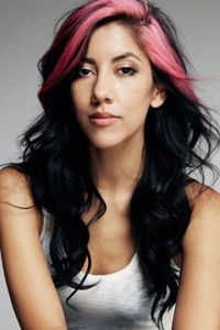 الممثل Stephanie Beatriz