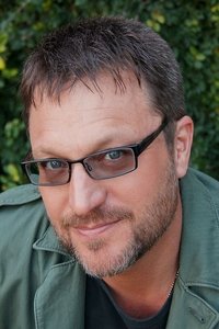 الممثل Steve Blum