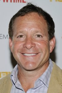 الممثل Steve Guttenberg