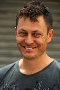 المخرج Steve Hudson