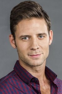 الممثل Steve Lund