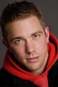 الممثل Steve Sandvoss