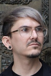 المخرج Stuart Ortiz