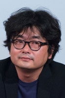 المخرج Sung-bo Shim