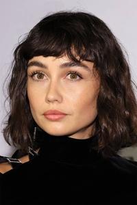 الممثل Sydney Chandler