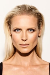 الممثل Synnøve Macody Lund