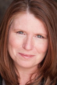 الممثل Tara Mallen