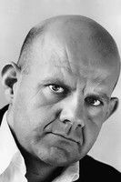 الممثل Terry Bird