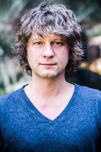 المخرج Terry Miles