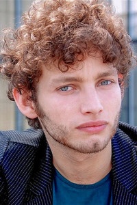 الممثل Théo Cholbi