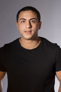 الممثل Theodore Saidden