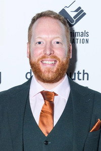 المخرج Thomas Pickering