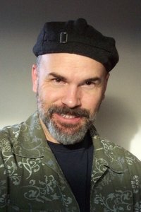 الممثل Tim Hodge