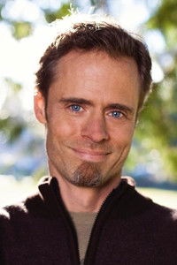 الممثل Todd Caldecott