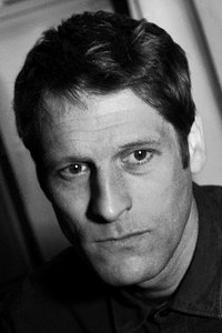 الممثل Tom Fisher