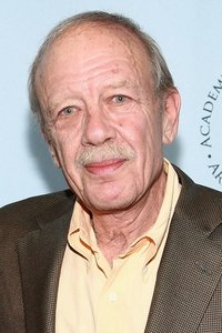 المخرج Tom Mankiewicz