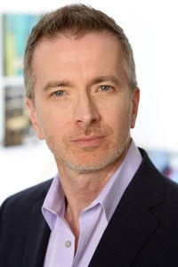 الممثل Tom McLaren