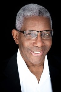 الممثل Tom Pickett