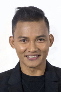 الممثل Tony Jaa