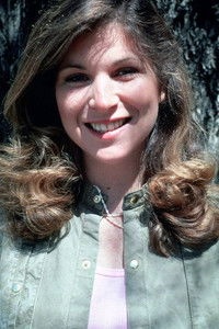 الممثل Tracie Savage