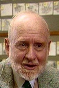 الممثل Val Bettin