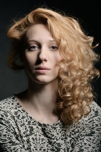 الممثل Vivien Rujder