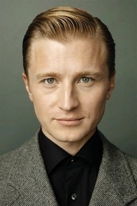 الممثل Vyacheslav Chepurchenko