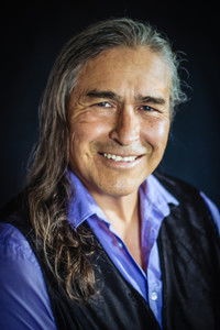 الممثل Wayne Charles Baker