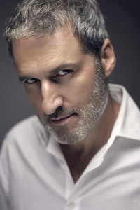 الممثل Xavi Lite