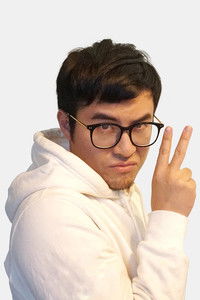 المخرج Xiaofeng He