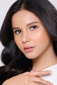 الممثل Yunita Siregar