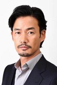الممثل Yutaka Takenouchi