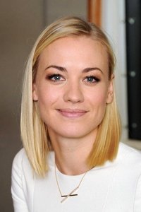 الممثل Yvonne Strahovski