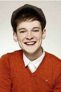 الممثل Zach Ireland