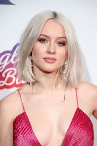 الممثل Zara Larsson